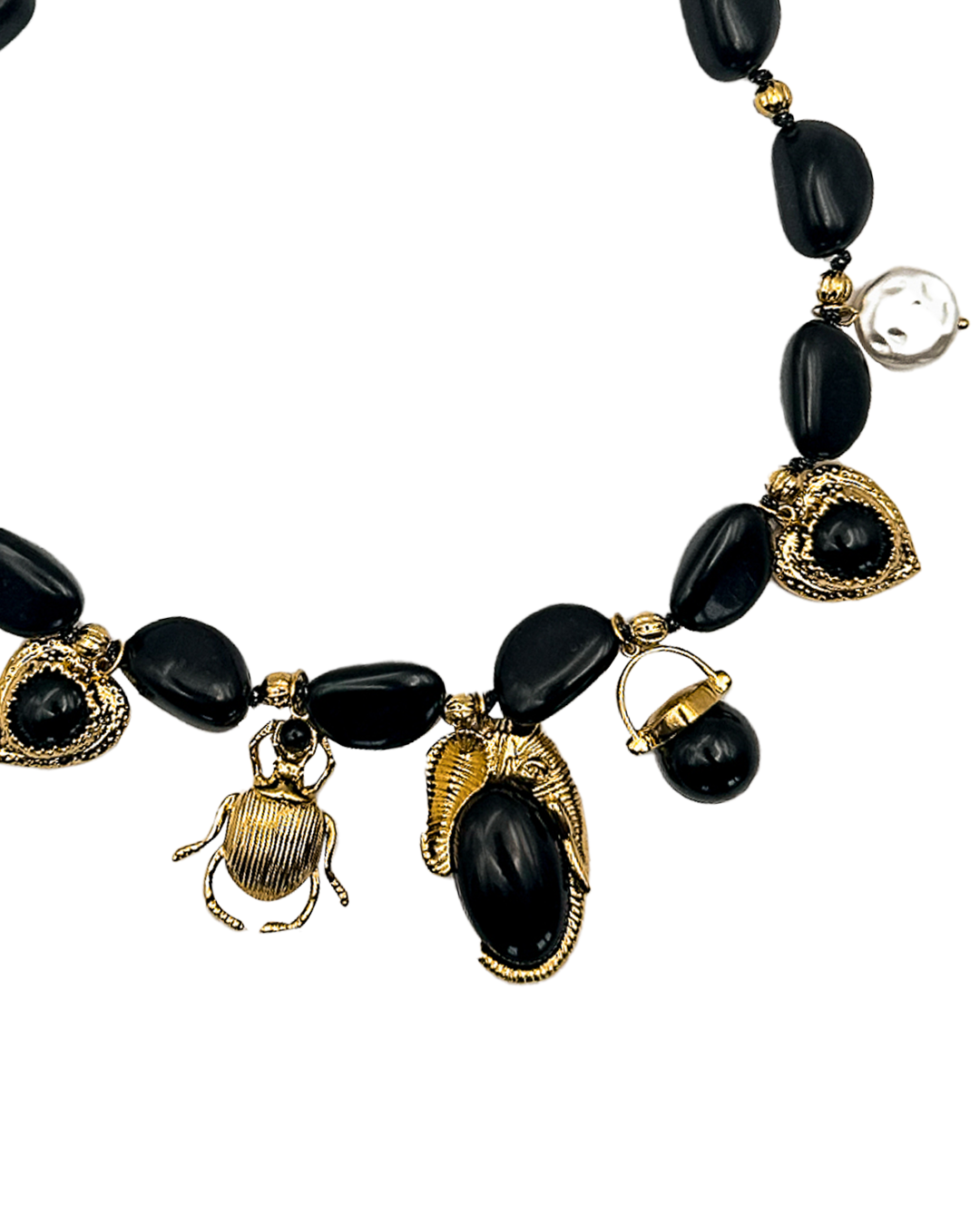 Collier Arcana