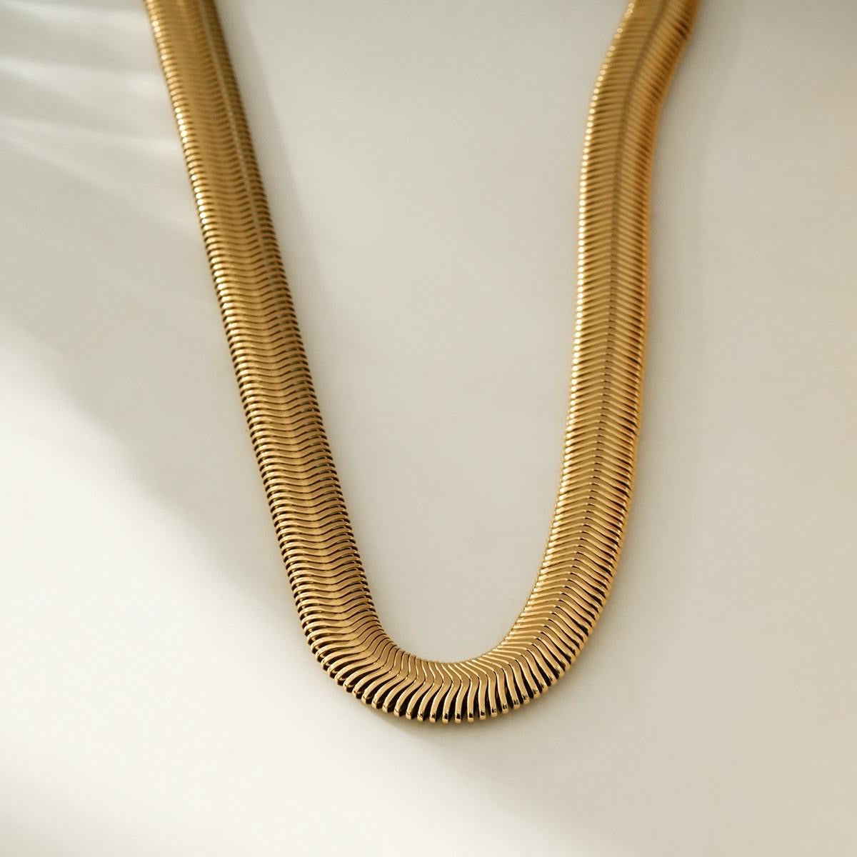 Collier Silka
